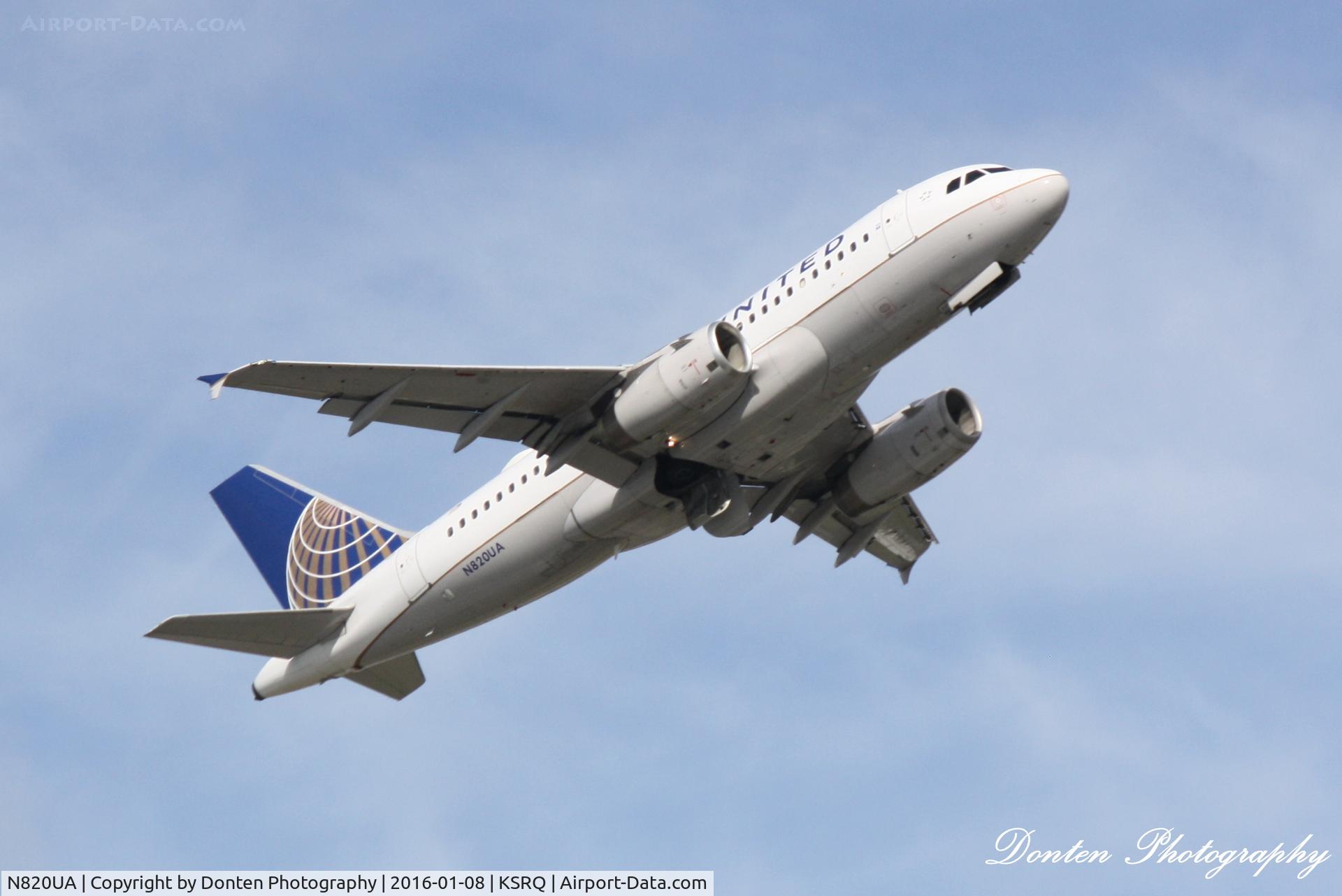 N820UA, 1998 Airbus A319-131 C/N 898, United Flight 1641 (N820UA) departs Sarasota-Bradenton International Airport enroute to Chicago-O-Hare International Airport