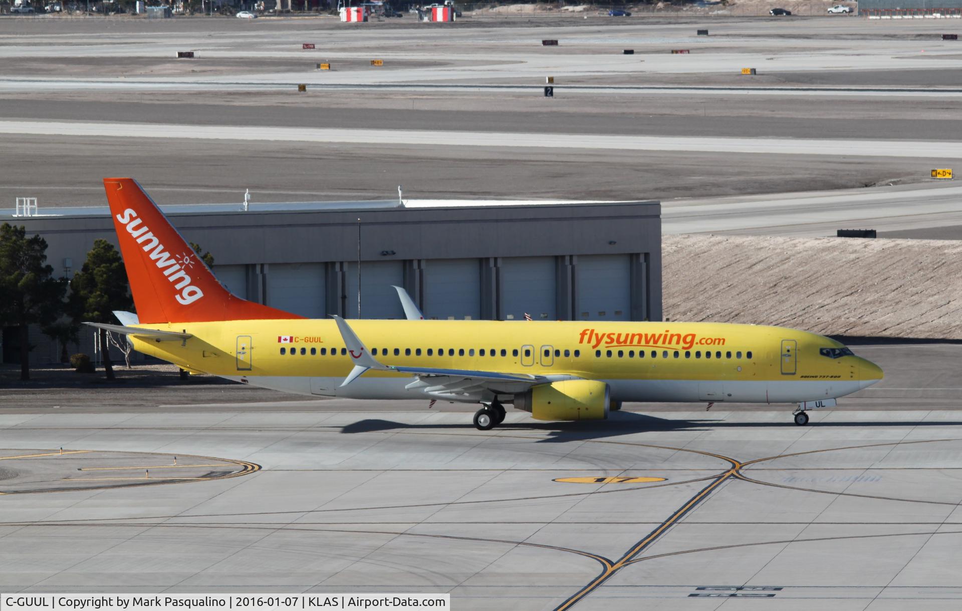 C-GUUL, 2011 Boeing 737-8K5 C/N 38820, Boeing 737-800