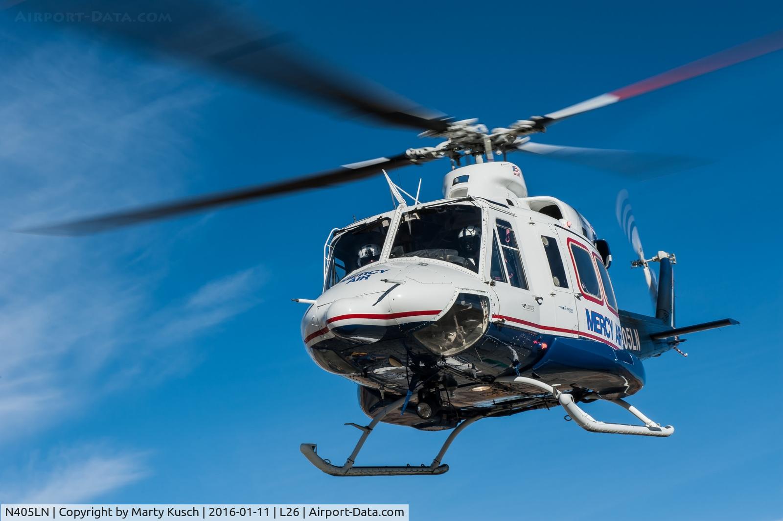 N405LN, 1981 Bell 412 C/N 33025, Departing L26
