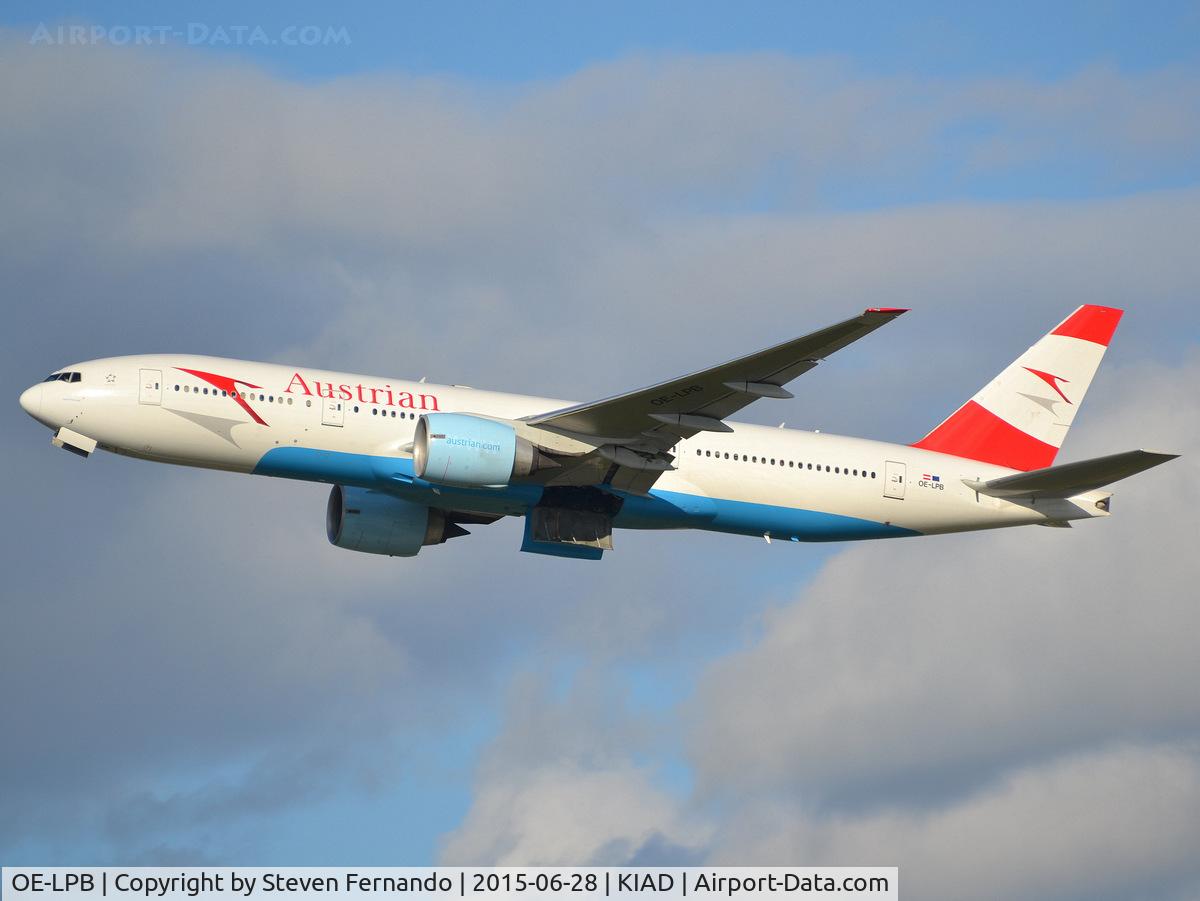 OE-LPB, 1998 Boeing 777-2Z9/ER C/N 28699, Departing IAD's Runway 1R bound for Vienna.