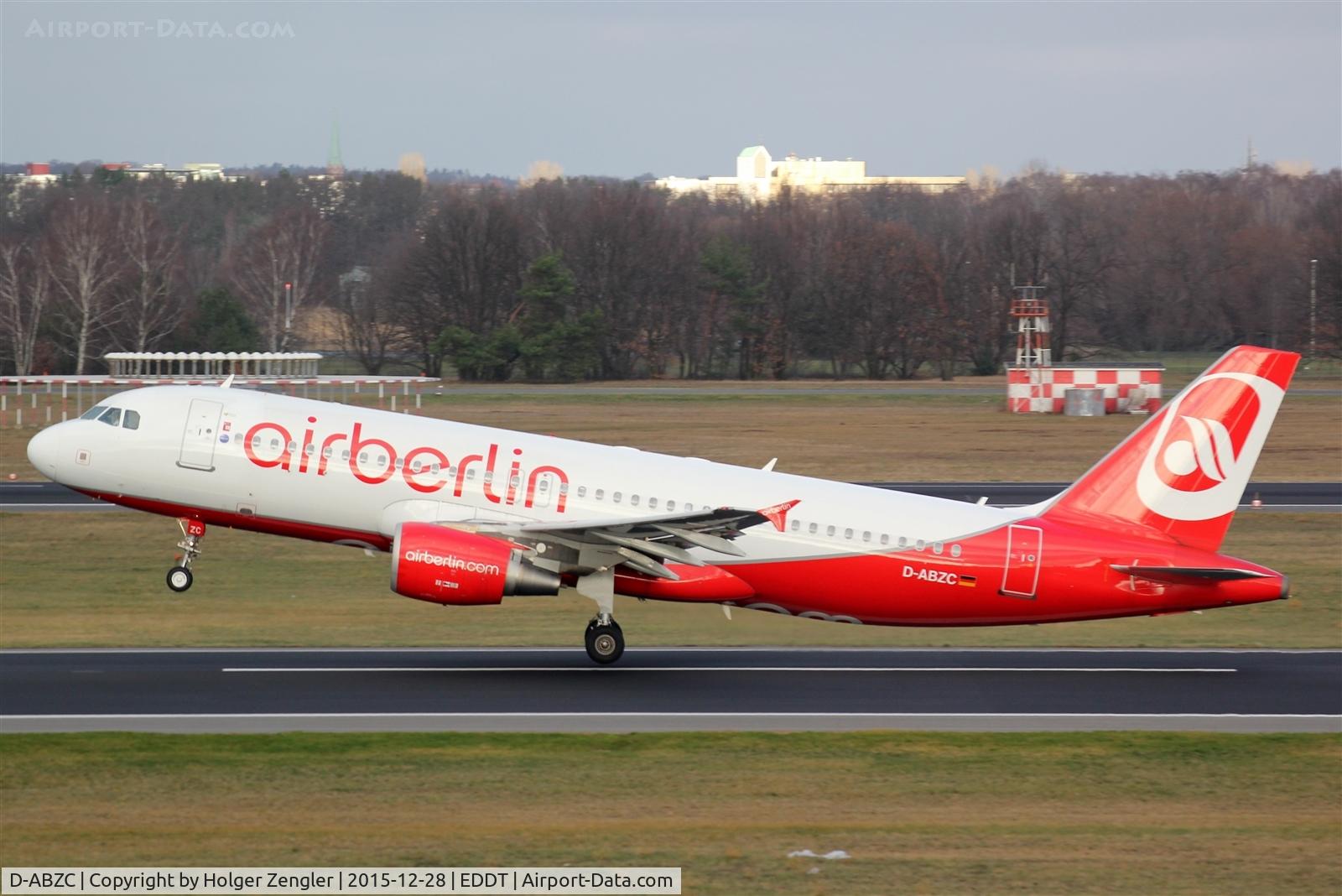 D-ABZC, 2008 Airbus A320-216 C/N 3502, Leaving TXL westbound.....