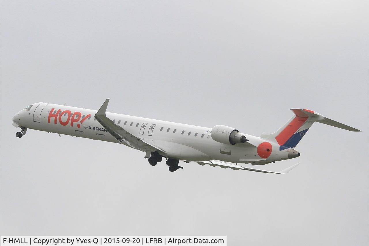 F-HMLL, 2011 Bombardier CRJ-1000EL NG (CL-600-2E25) C/N 19017, Bombardier CRJ-1000, Take-off rwy 07R, Brest-Bretagne airport (LFRB-BES)