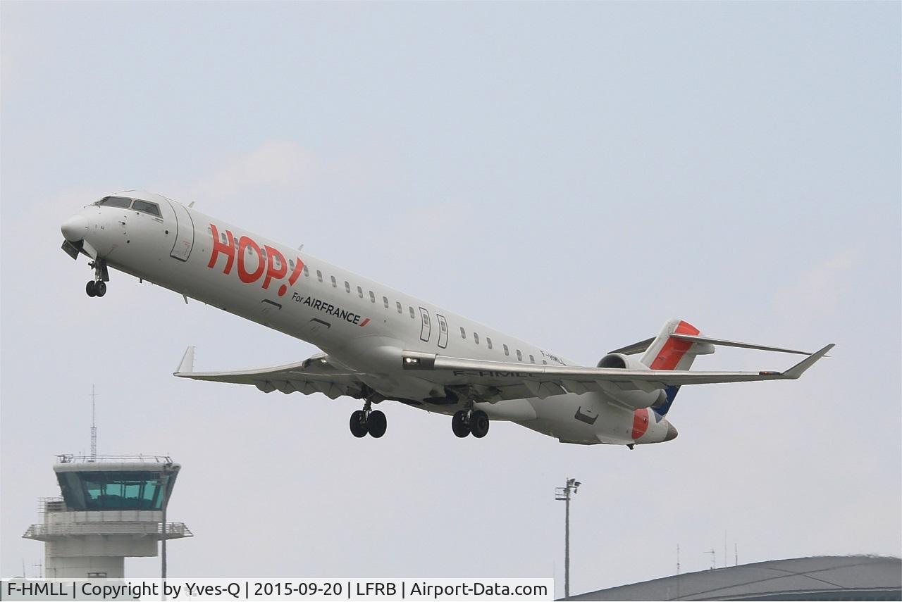 F-HMLL, 2011 Bombardier CRJ-1000EL NG (CL-600-2E25) C/N 19017, Bombardier CRJ-1000, Take-off rwy 07R, Brest-Bretagne airport (LFRB-BES)