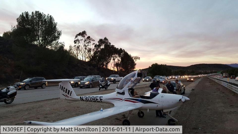 N309EF, 2004 Diamond DA-20C-1 Eclipse Eclipse C/N C0262, After forced landing  on 23 Freeway in Ventura County