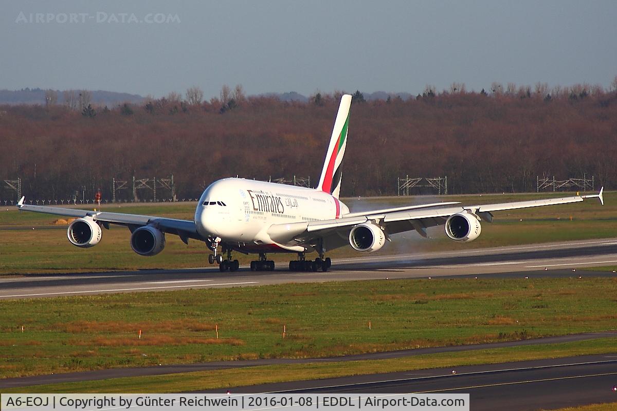 A6-EOJ, 2015 Airbus A380-861 C/N 182, Arriving