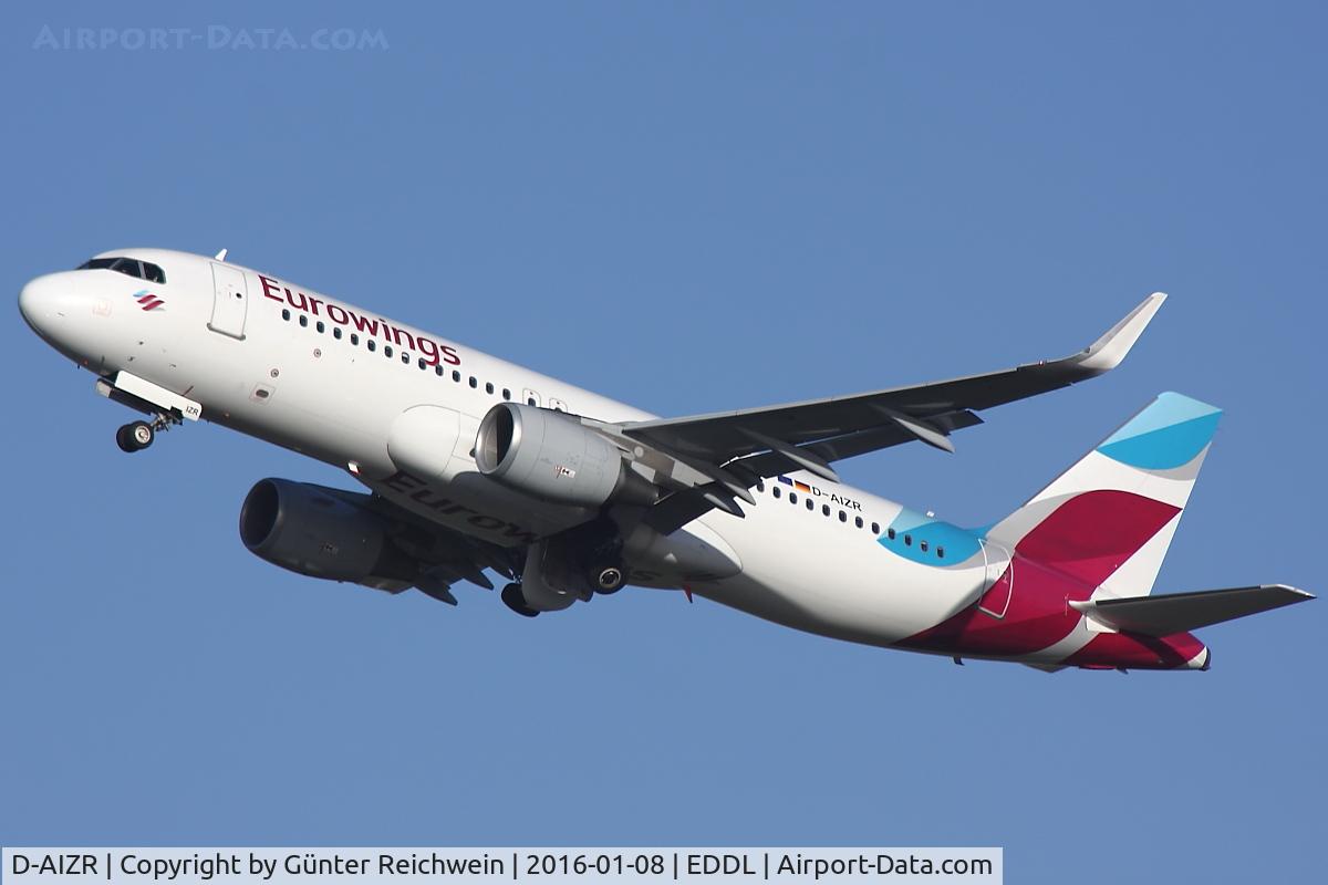 D-AIZR, 2013 Airbus A320-214 C/N 5525, Climbing