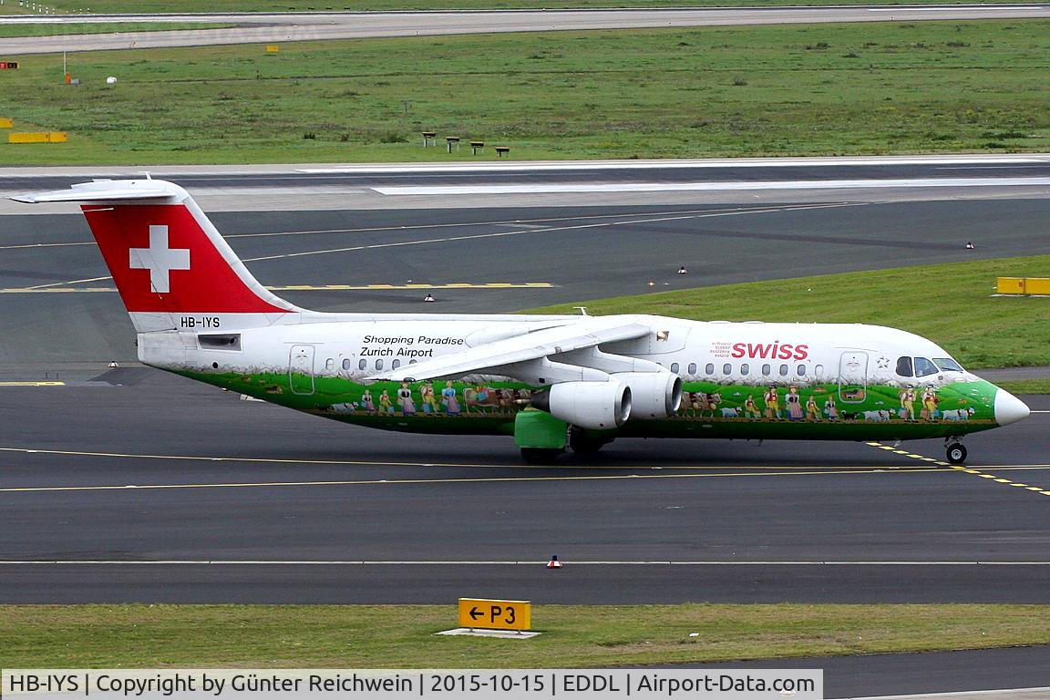 HB-IYS, 2001 British Aerospace Avro 146-RJ100 C/N E3381, Arriving