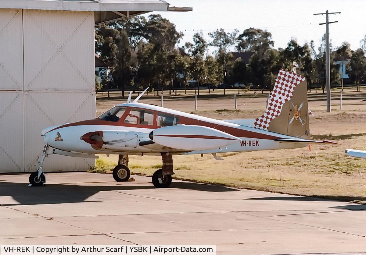 VH-REK, 1957 Cessna 310B C/N 35583, Bankstown NSW c.1986