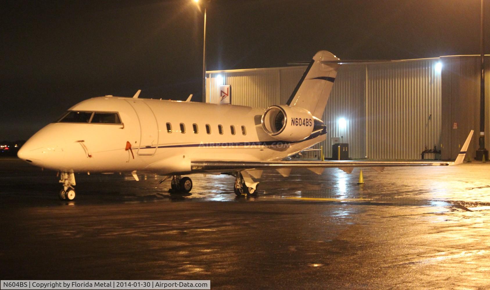 N604BS, 2003 Bombardier Challenger 604 (CL-600-2B16) C/N 5560, Challenger 604