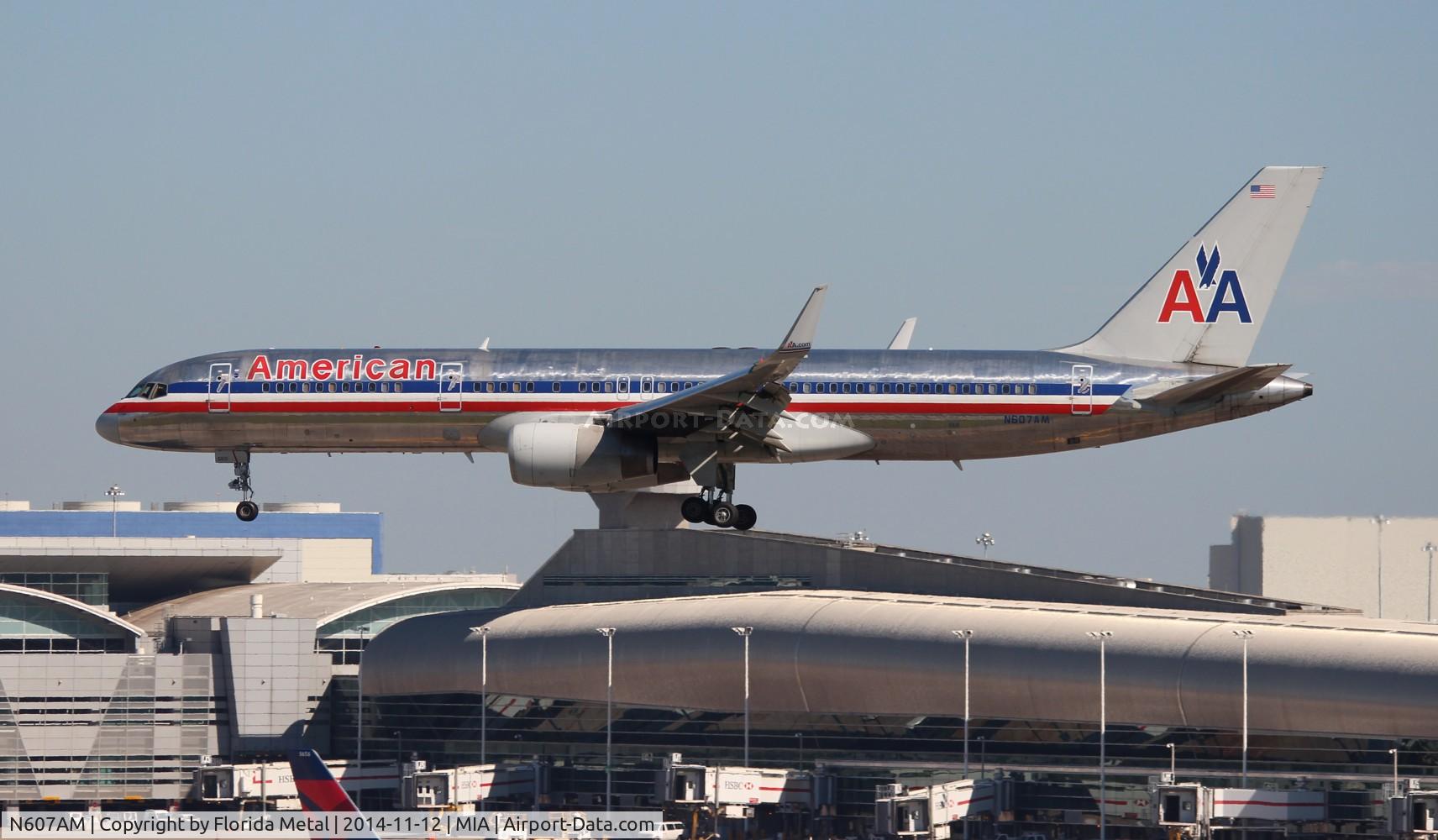 N607AM, 1996 Boeing 757-223 C/N 27058, American