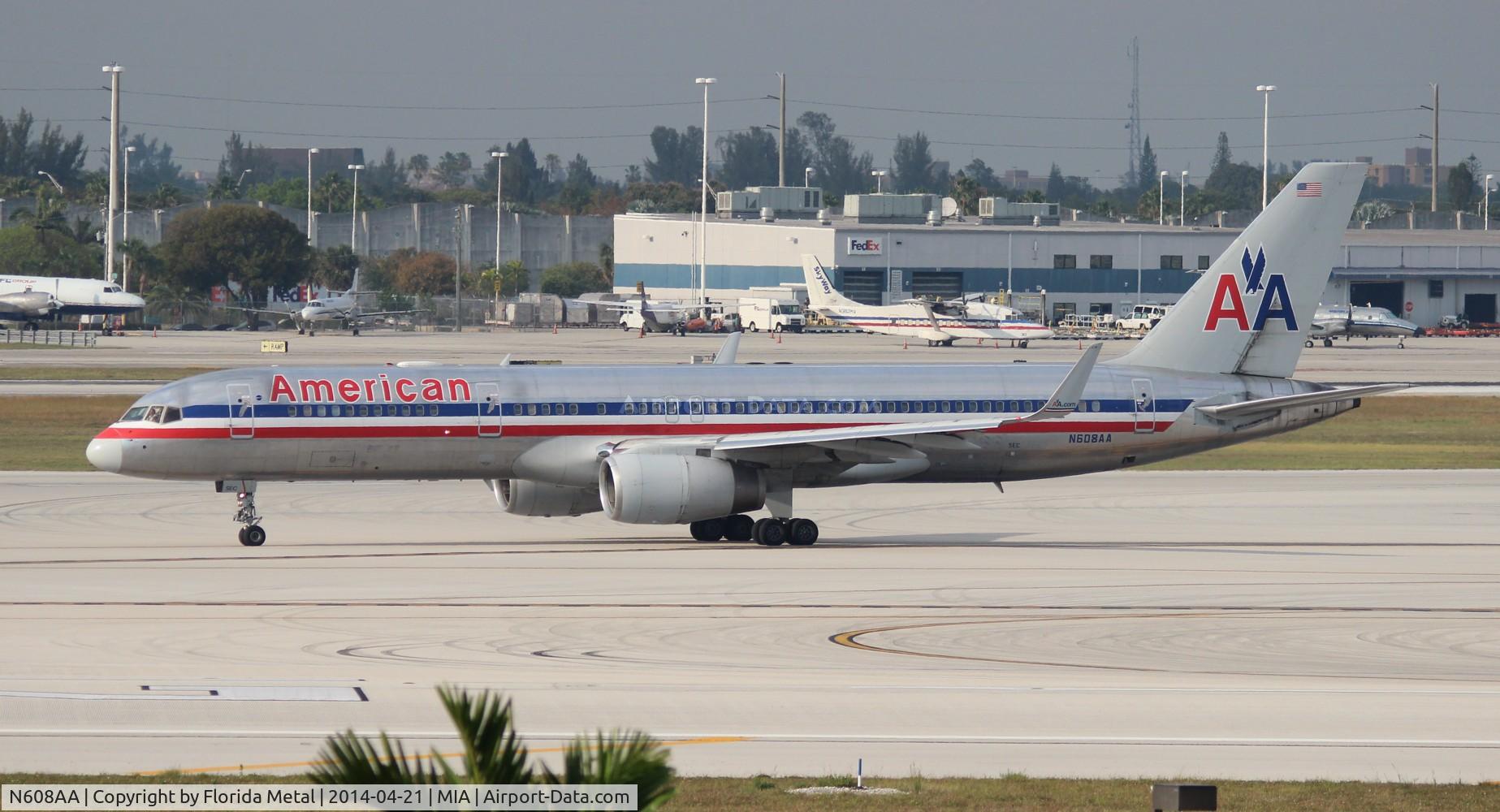 N608AA, 1996 Boeing 757-223 C/N 27446, American