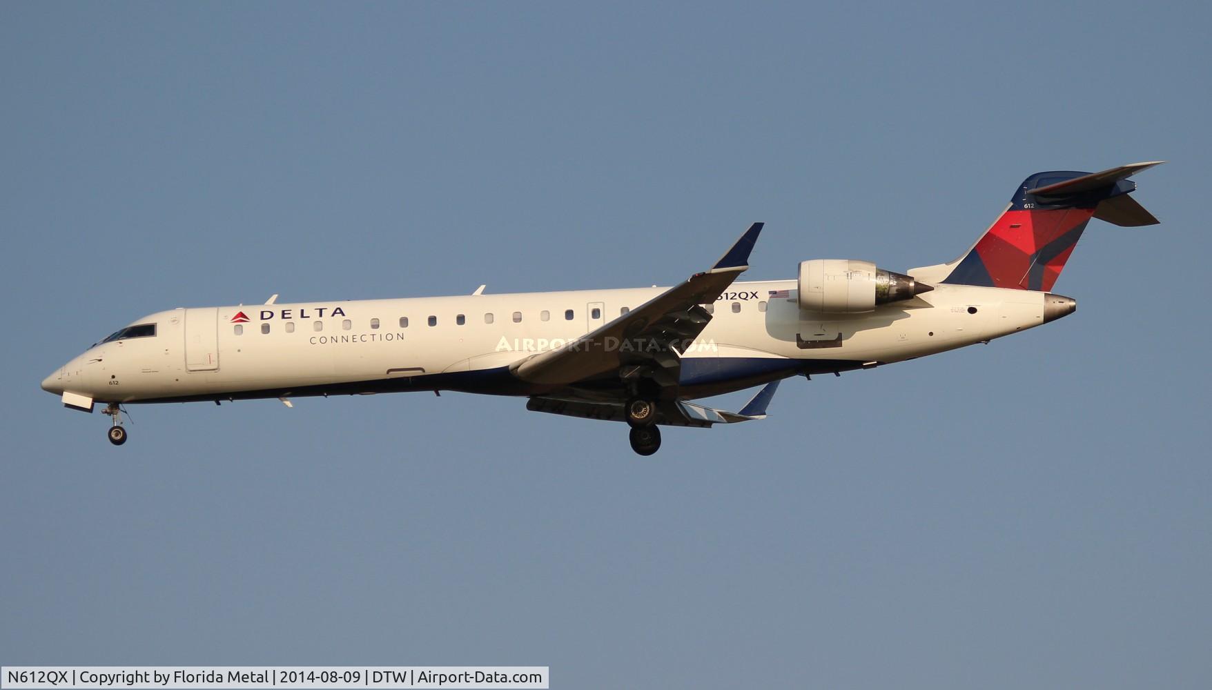 N612QX, 2002 Bombardier CRJ-701 (CL-600-2C10) Regional Jet C/N 10042, Delta Connection