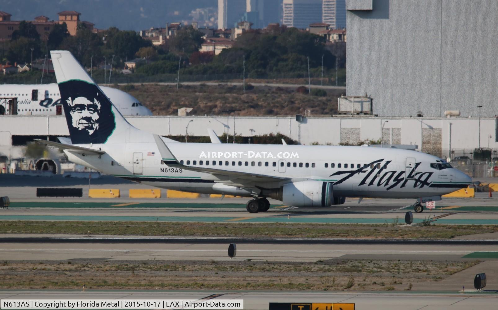 N613AS, 1999 Boeing 737-790 C/N 30163, Alaska