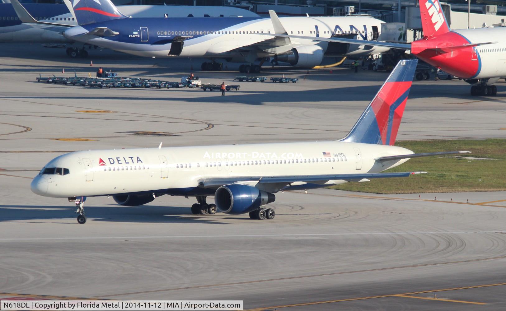 N618DL, 1986 Boeing 757-232 C/N 22908, Delta