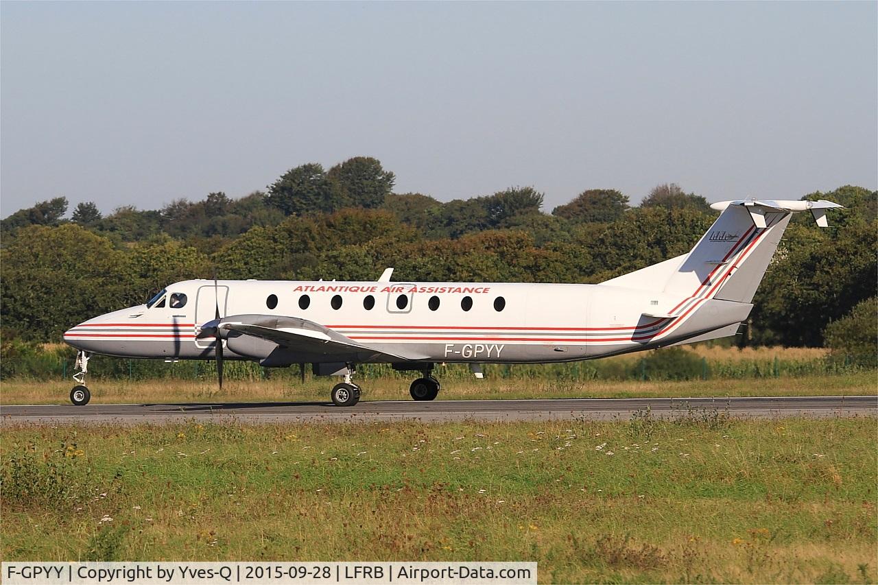 F-GPYY, 1990 Beech 1900C-1 C/N UC-115, Beech 1900C-1, Taxiing to holding point rwy 07R, Brest-Bretagne Airport (LFRB-BES)