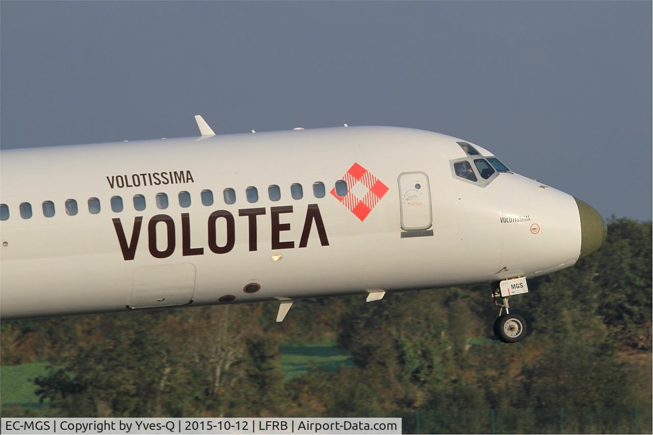 EC-MGS, 2000 Boeing 717-2CM C/N 55061, Boeing 717-2CM, Landing rwy 07R, Brest-Bretagne Airport (LFRB-BES)