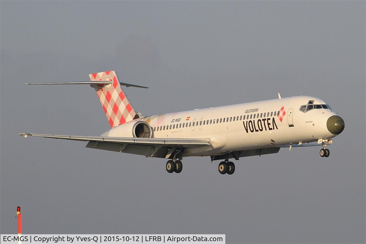 EC-MGS, 2000 Boeing 717-2CM C/N 55061, Boeing 717-2CM, On final rwy 07R, Brest-Bretagne Airport (LFRB-BES)