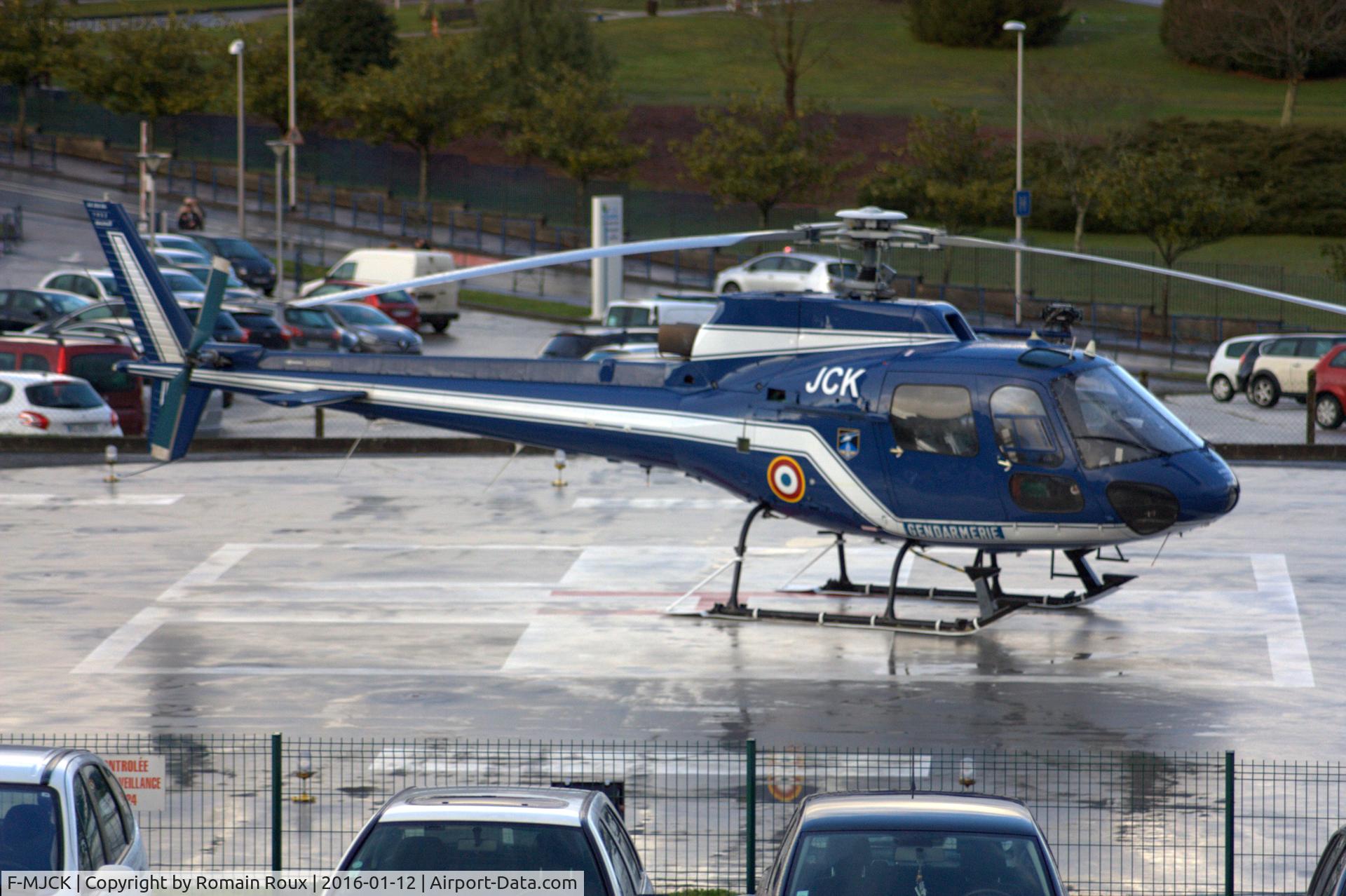 F-MJCK, Eurocopter AS-350BA Ecureuil C/N 1953, CHU Limoges
Based in Egletons