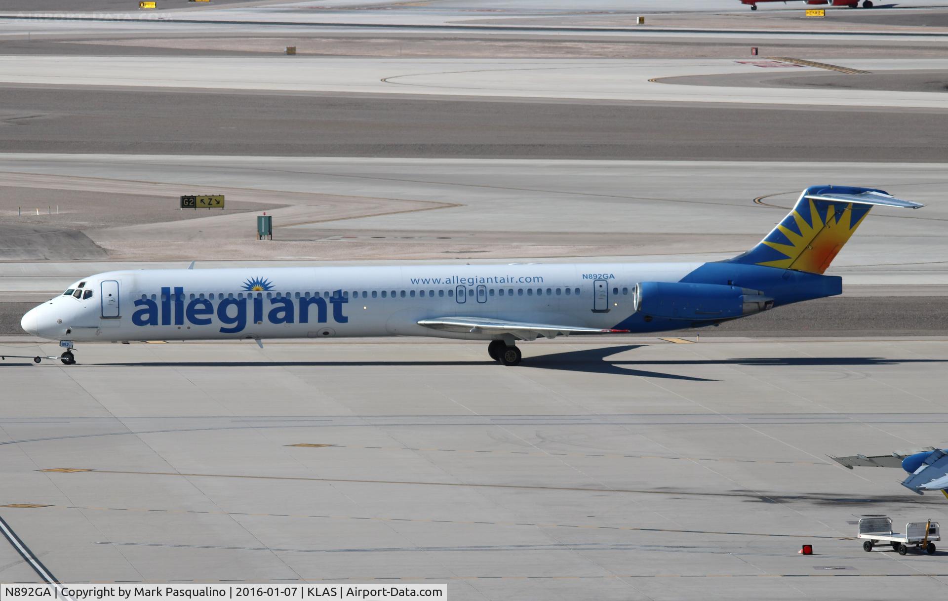 N892GA, 1989 McDonnell Douglas MD-83 (DC-9-83) C/N 49826, MD-83