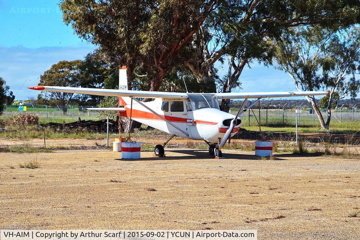 VH-AIM, 1958 Cessna 172 C/N 46232, VH-AIM Cunderdin WA September 2015