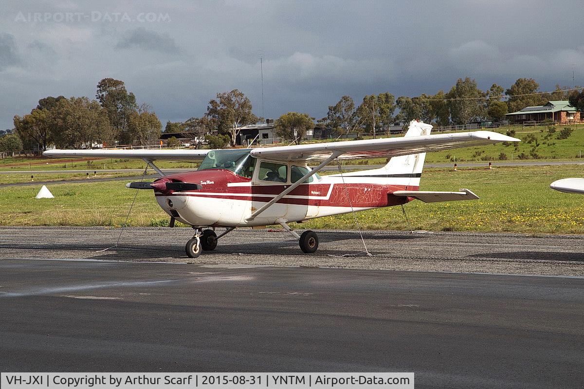 VH-JXI, Cessna 172M C/N 17267407, VH-JXI Northam WA August 2015