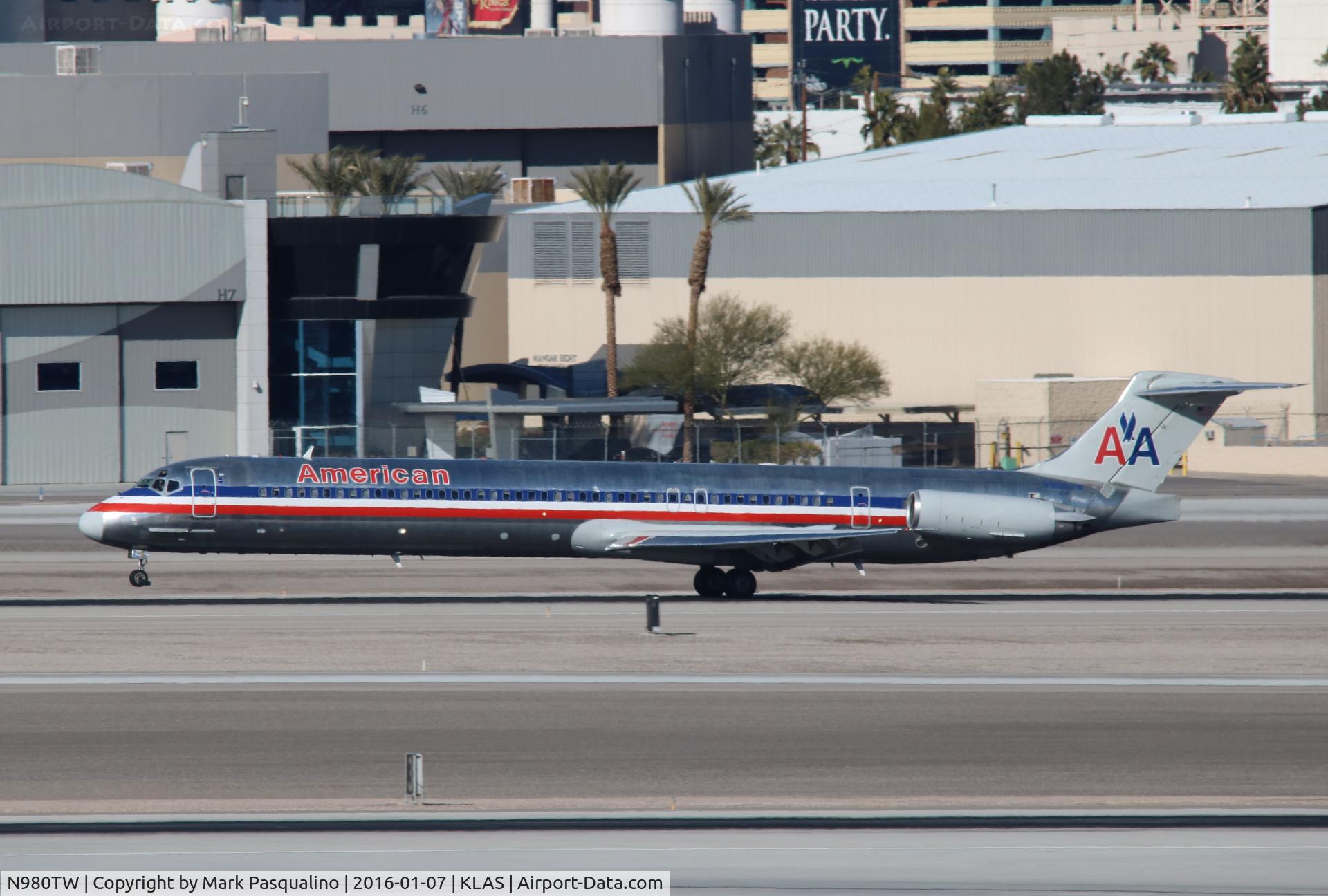 N980TW, 1999 McDonnell Douglas MD-83 (DC-9-83) C/N 53630, MD-83