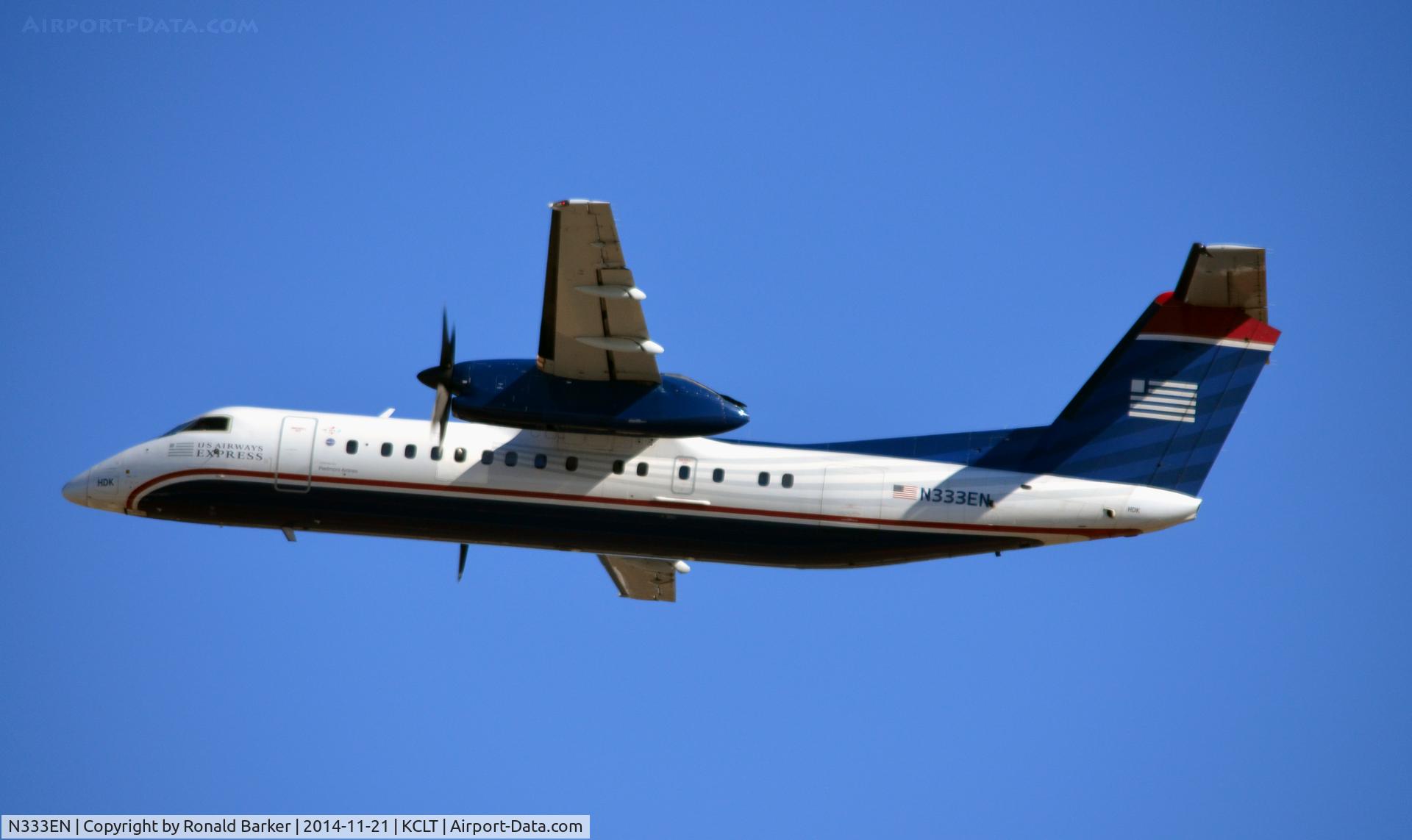 N333EN, 1990 De Havilland Canada DHC-8-311 Dash 8 C/N 221, Takeoff CLT