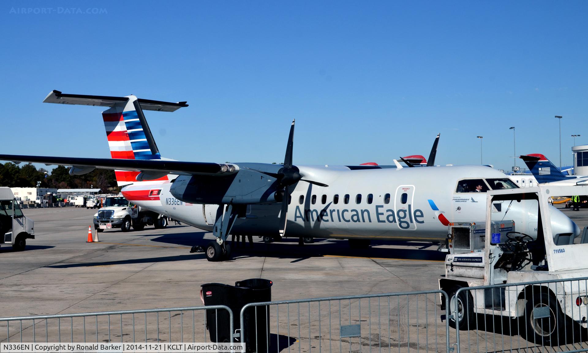 N336EN, 1992 De Havilland Canada DHC-8-311 Dash 8 C/N 336, At the gate CLT