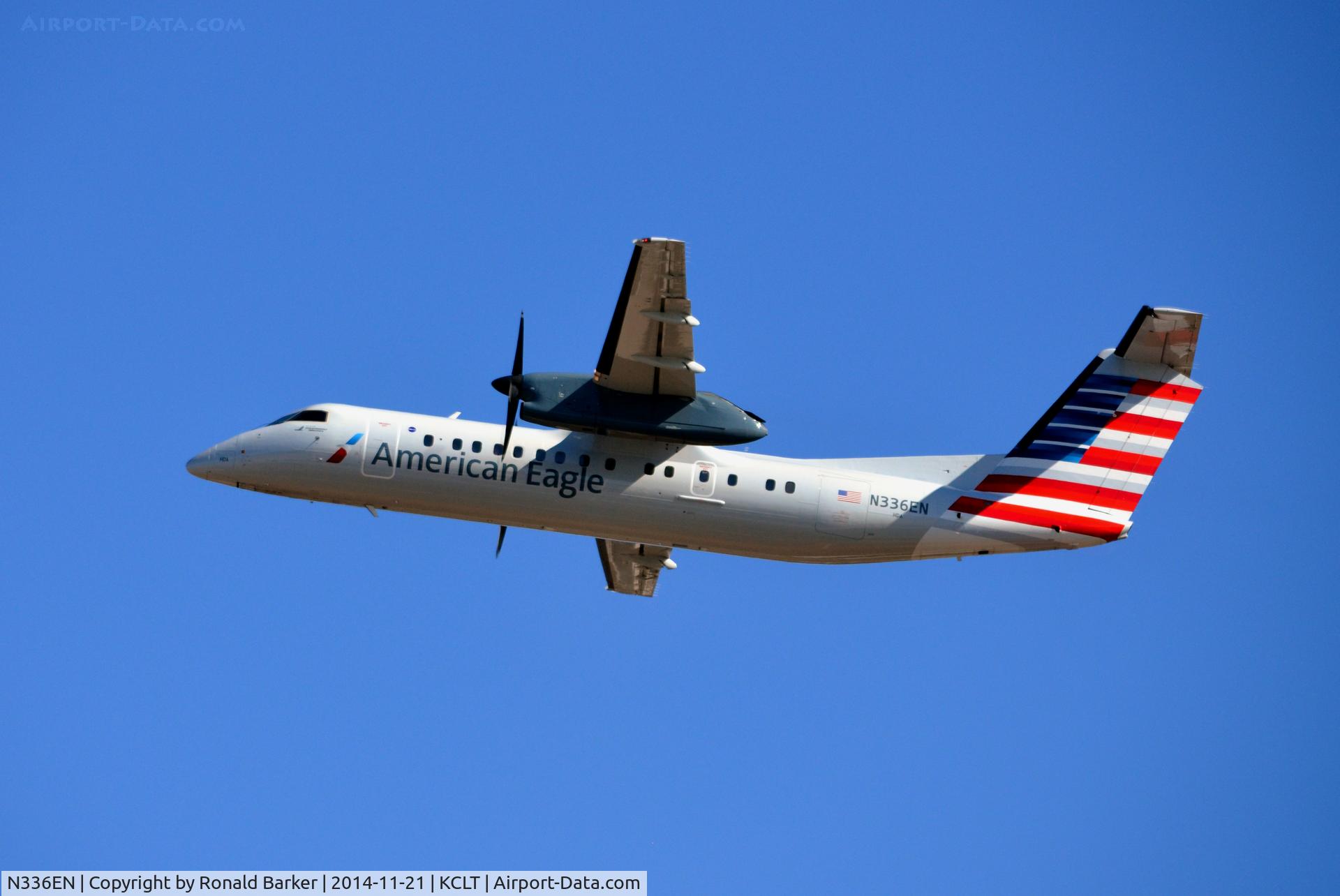 N336EN, 1992 De Havilland Canada DHC-8-311 Dash 8 C/N 336, Takeoff CLT