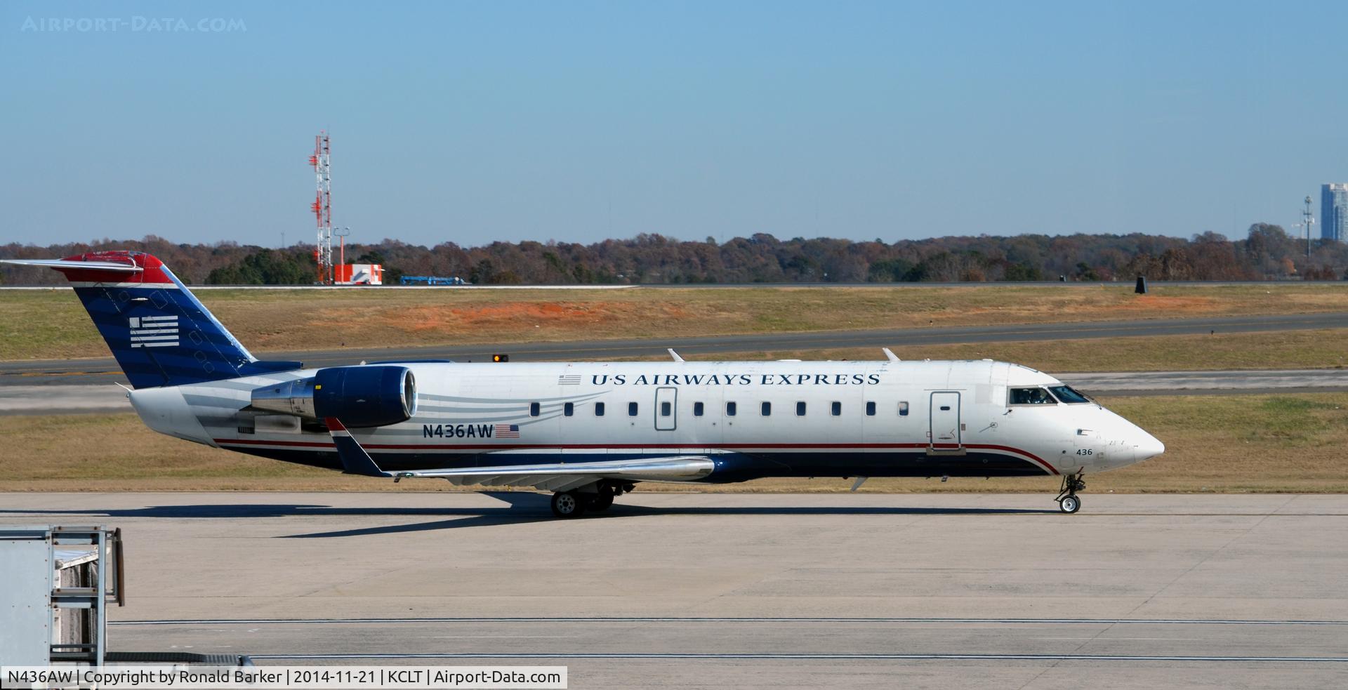 N436AW, 2002 Bombardier CRJ-200LR (CL-600-2B19) C/N 7734, Taxi CLT