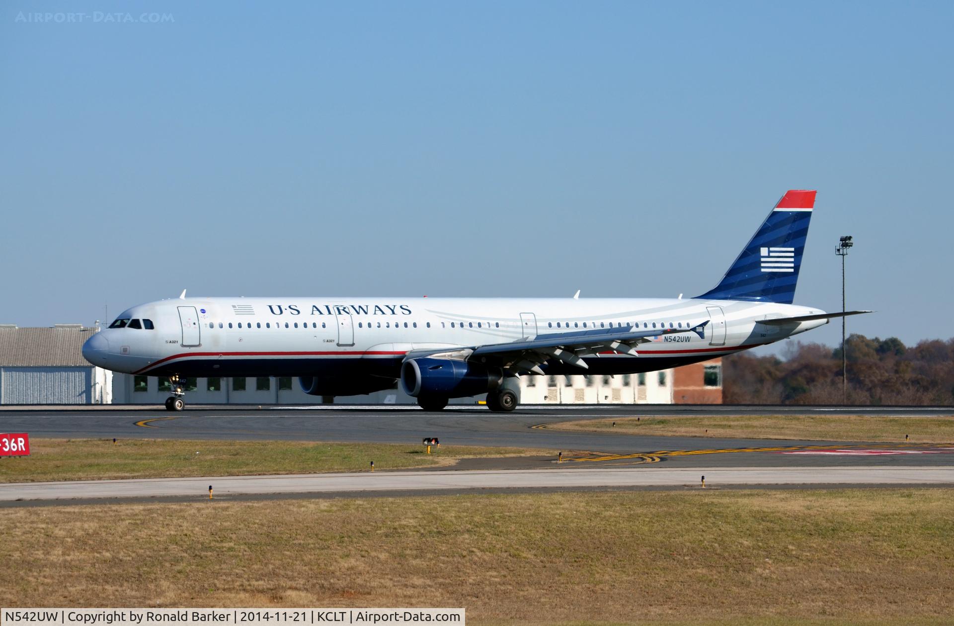 N542UW, 2009 Airbus A321-231 C/N 4134, Taxi CLT