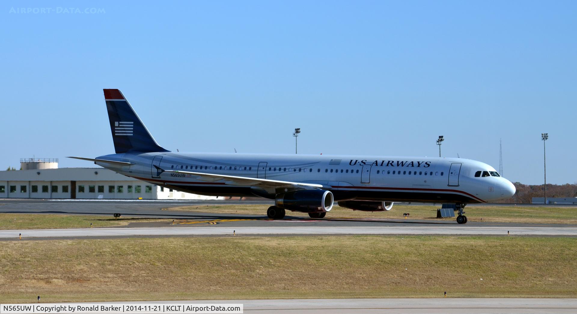 N565UW, 2012 Airbus A321-231 C/N 5409, Taxi CLT