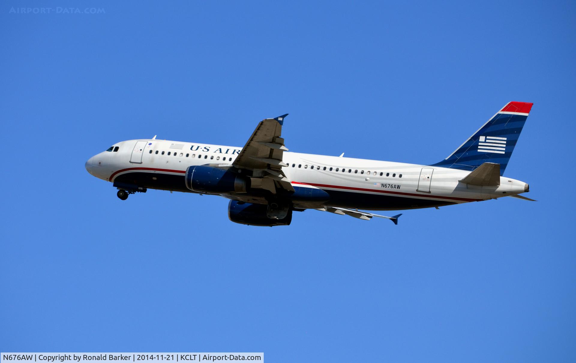 N676AW, 2005 Airbus A320-232 C/N 2422, Departure CLT