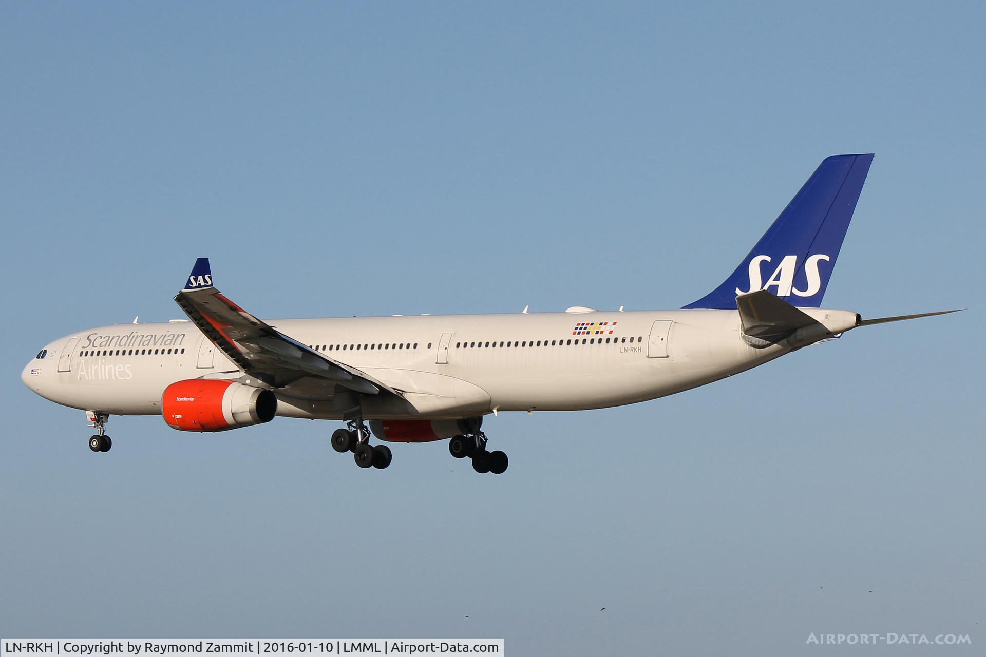 LN-RKH, 2002 Airbus A330-343 C/N 497, A330 LN-RKH SAS