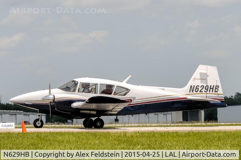 N629HB, 1958 Piper PA-23-160 Apache C/N 23-1527, Sun-N-Fun 2015