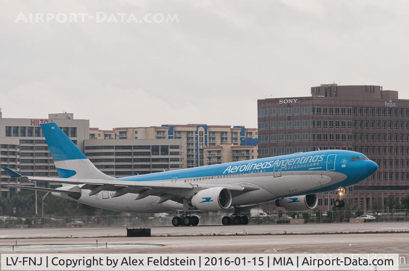 LV-FNJ, 1999 Airbus A330-223 C/N 300, Miami