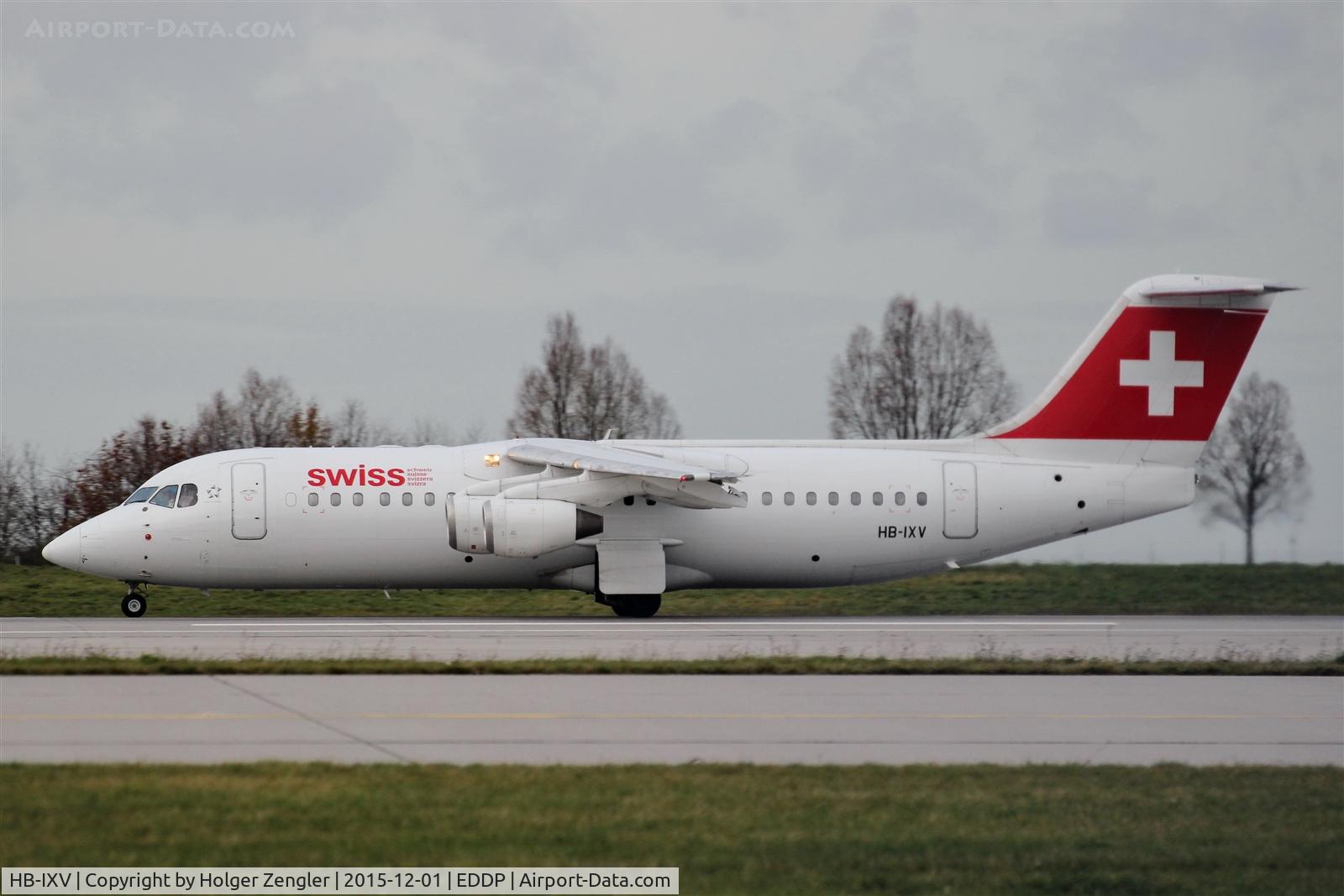 HB-IXV, 1995 British Aerospace Avro 146-RJ100 C/N E3274, ZRH shuttle on rwy 26R.....