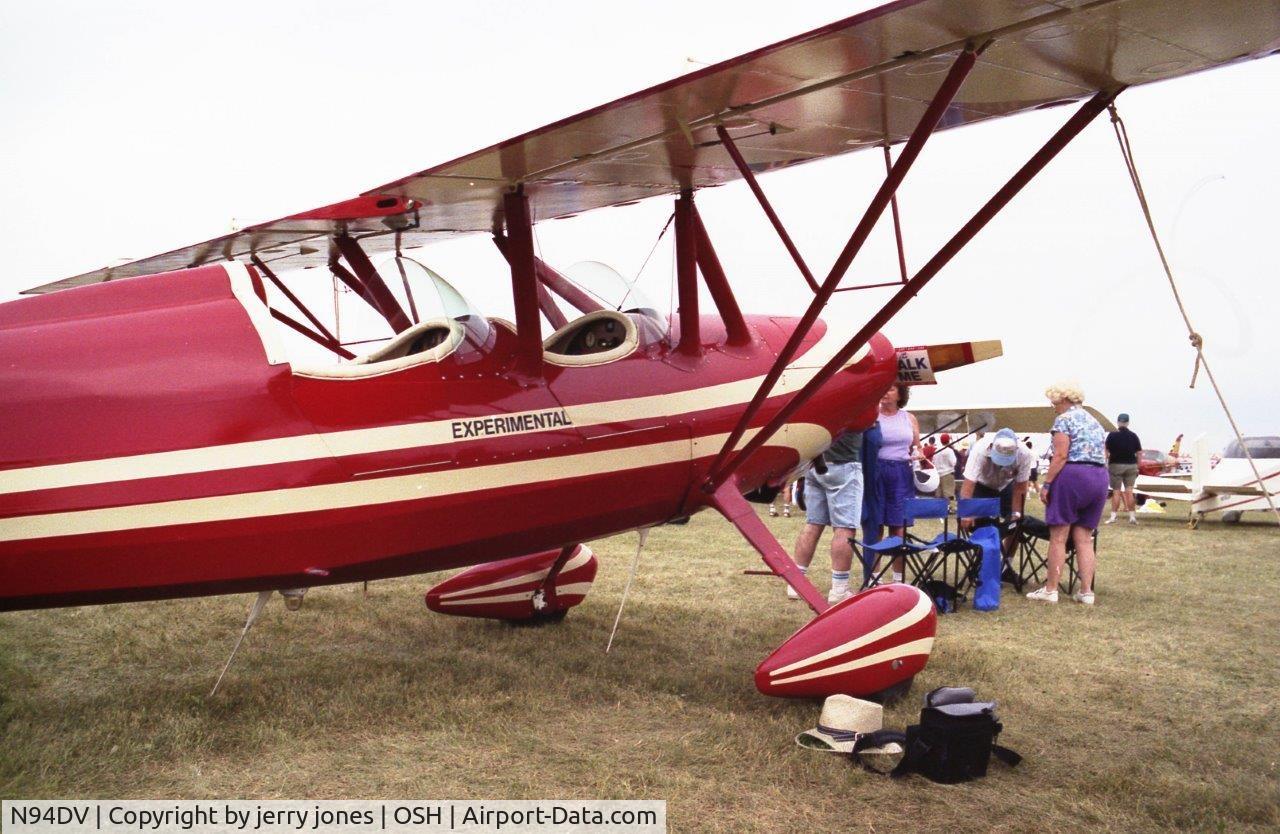 N94DV, 1995 Bakeng Duce C/N 100, at Oshkosh