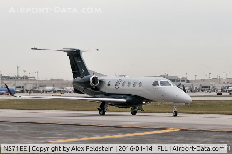 N571EE, 2015 Embraer EMB-505 Phenom 300 C/N 50500271, Ft. Lauderdale