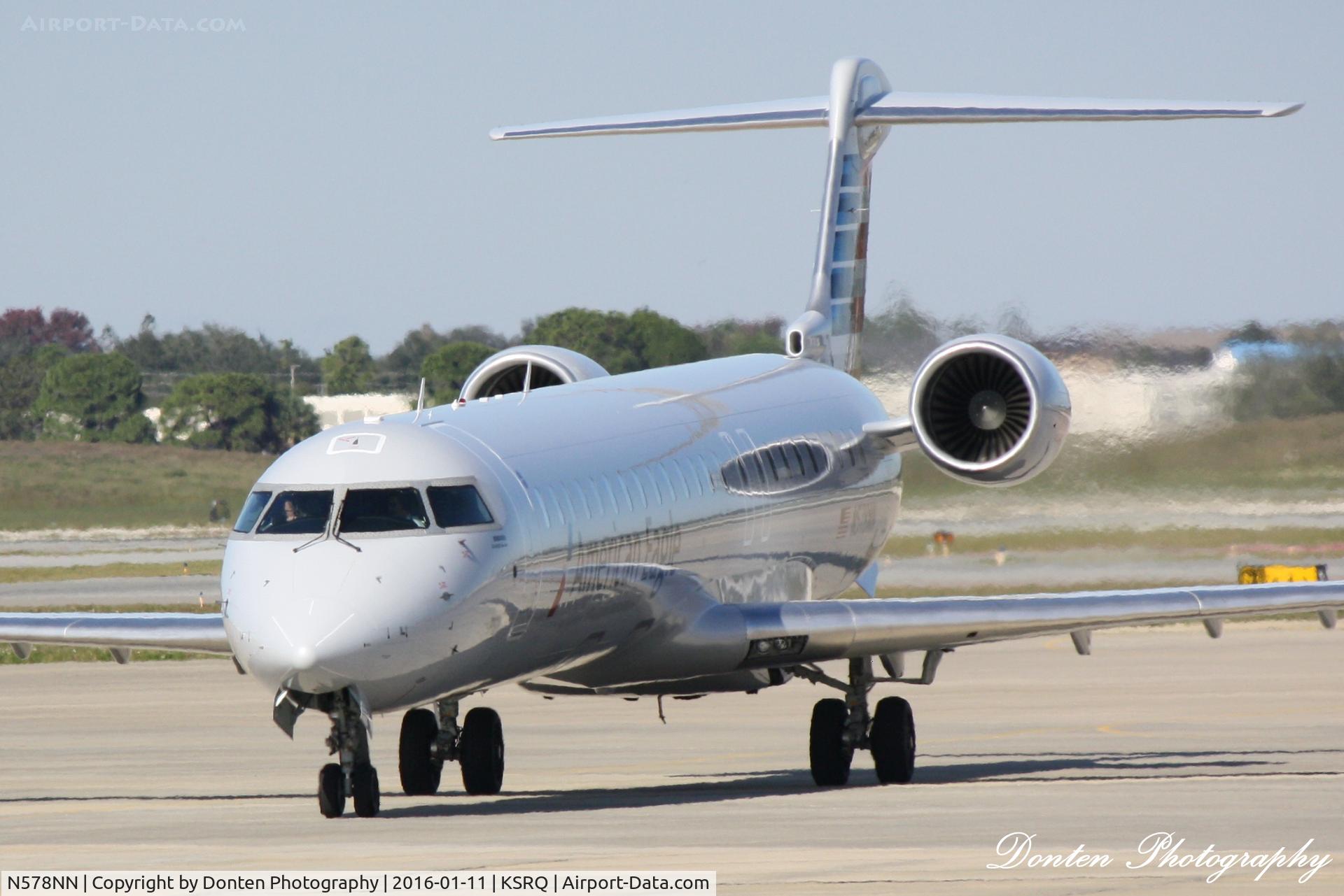 N578NN, 2015 Bombardier CRJ-900 (CL-600-2D24) C/N 15381, American Flight 5403 operated by PSA (N578NN) arrives at Sarasota-Bradenton International Airport following flight from Charlotte-Douglas International Airport