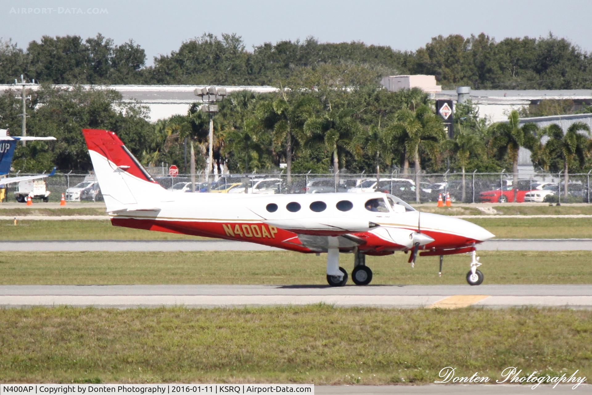 N400AP, 1974 Cessna 340 C/N 340-0345, Cessna 340 (N400AP) taxis at Sarasota-Bradenton International Airport