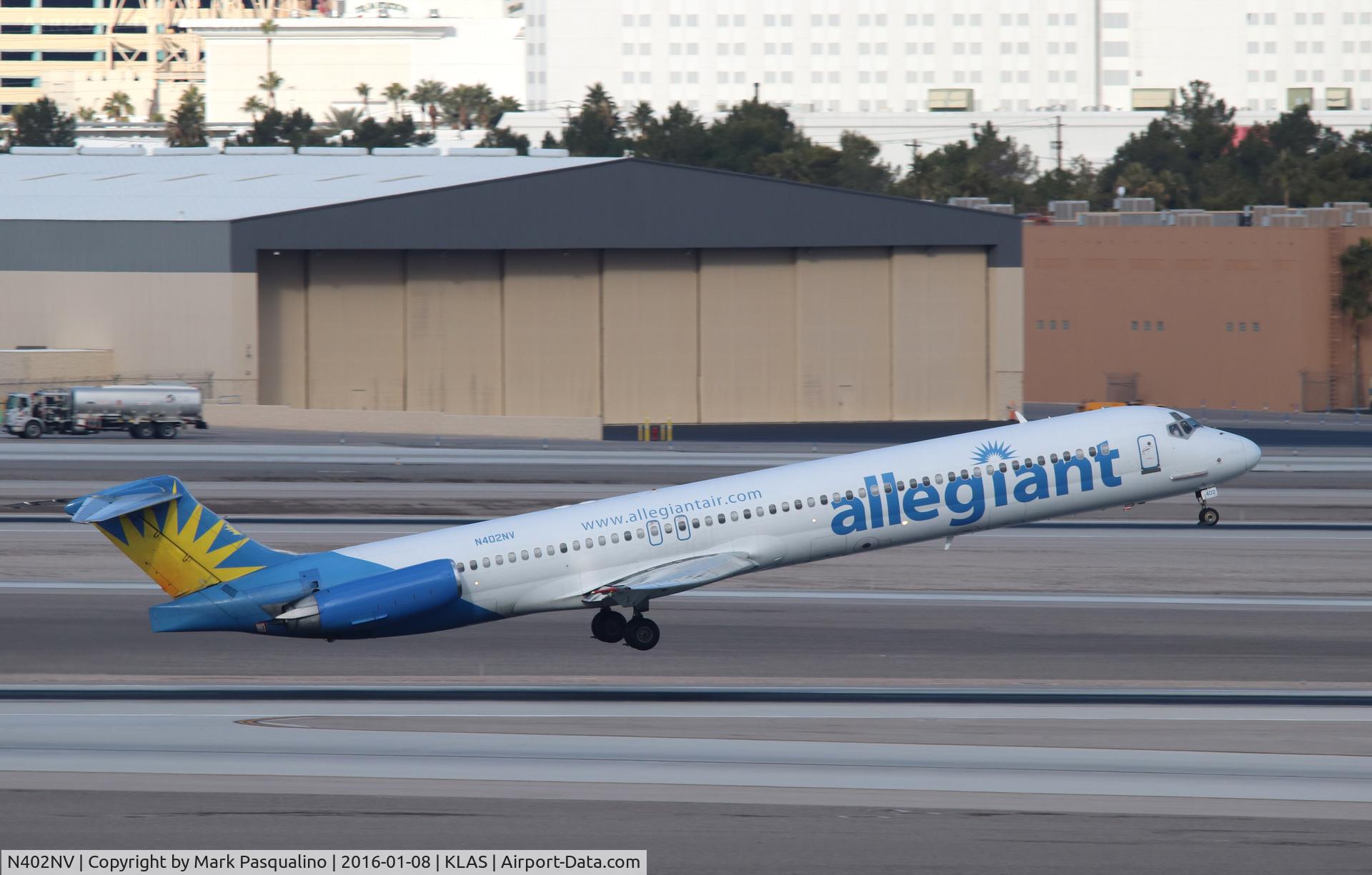 N402NV, 1989 McDonnell Douglas MD-88 C/N 49763, MD-88