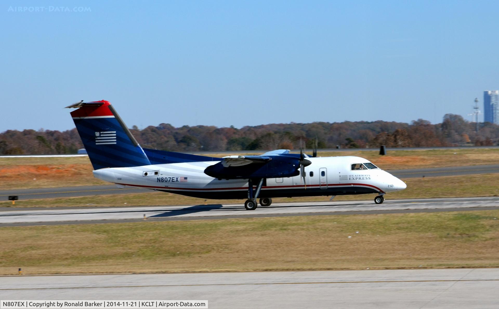 N807EX, 1991 De Havilland DHC-8-102 C/N 292, Taxi CLT