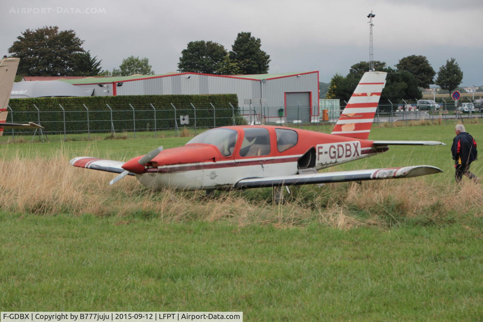 F-GDBX, Socata TB-9 Tampico C/N 364, store at Pontoise