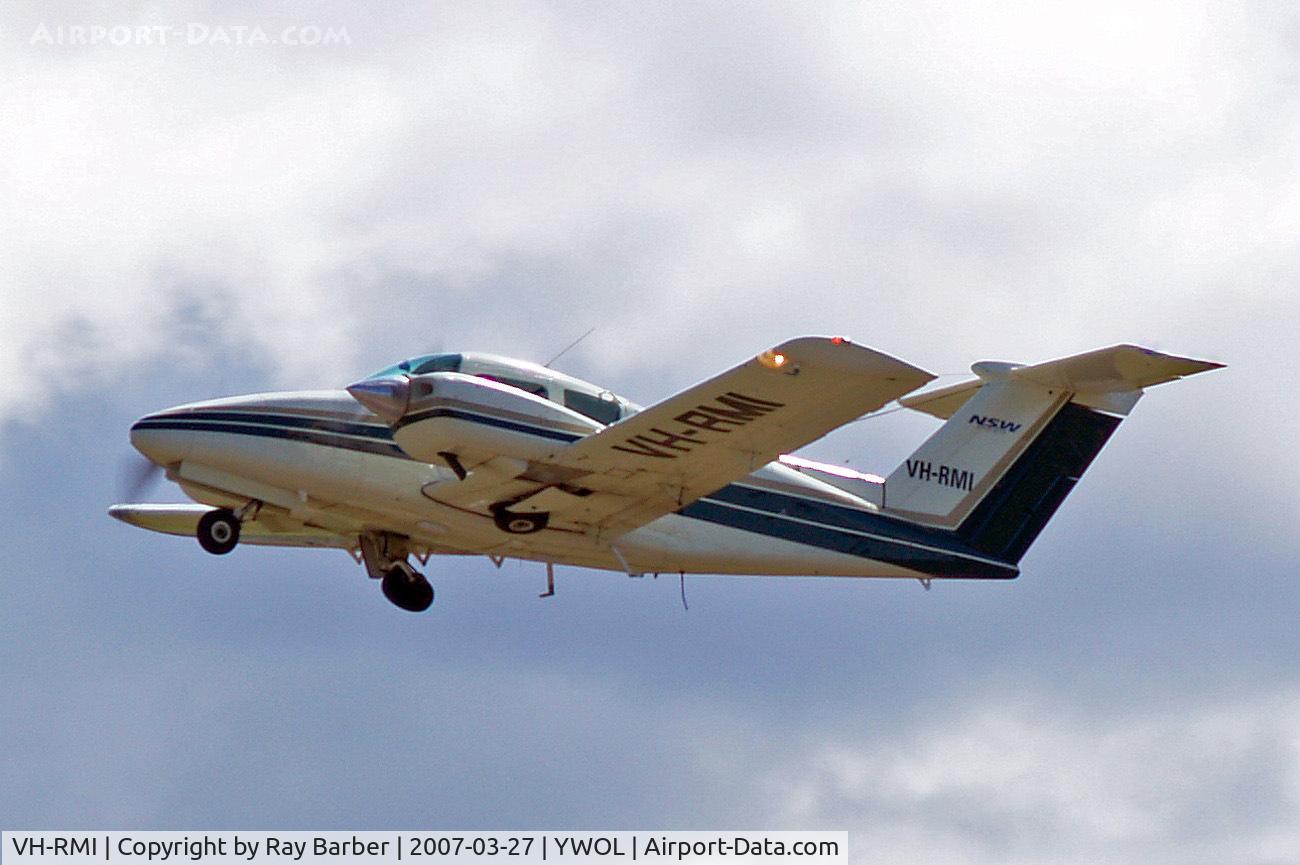 VH-RMI, 1978 Beech 76 Duchess C/N ME-70, Beech 76 Duchess [ME-70] Wollongong-Illawarra Regional~VH 27/03/2007