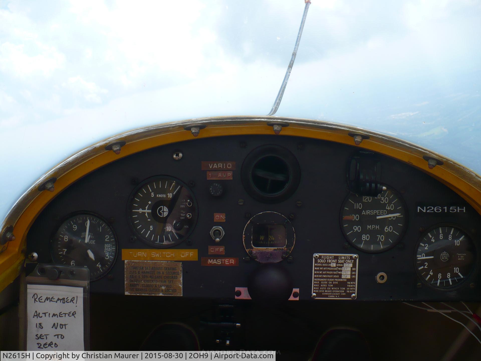 N2615H, 1976 Schweizer SGS 2-33A C/N 435, SGS 2-33A In Flight