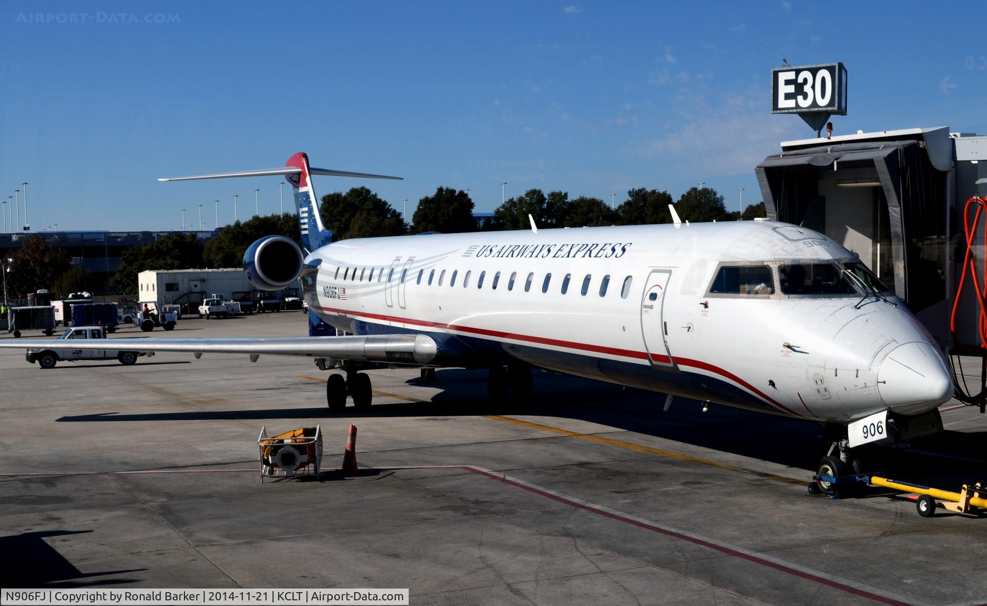 N906FJ, 2003 Bombardier CRJ-900ER (CL-600-2D24) C/N 15006, Gate E30 CLT