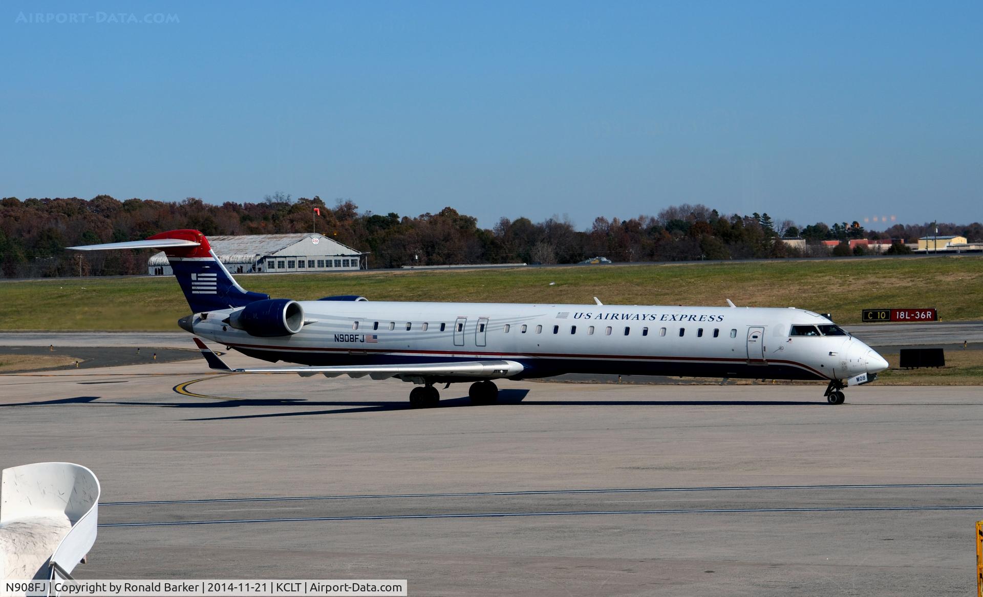N908FJ, 2003 Bombardier CRJ-900ER (CL-600-2D24) C/N 15008, Taxi CLT