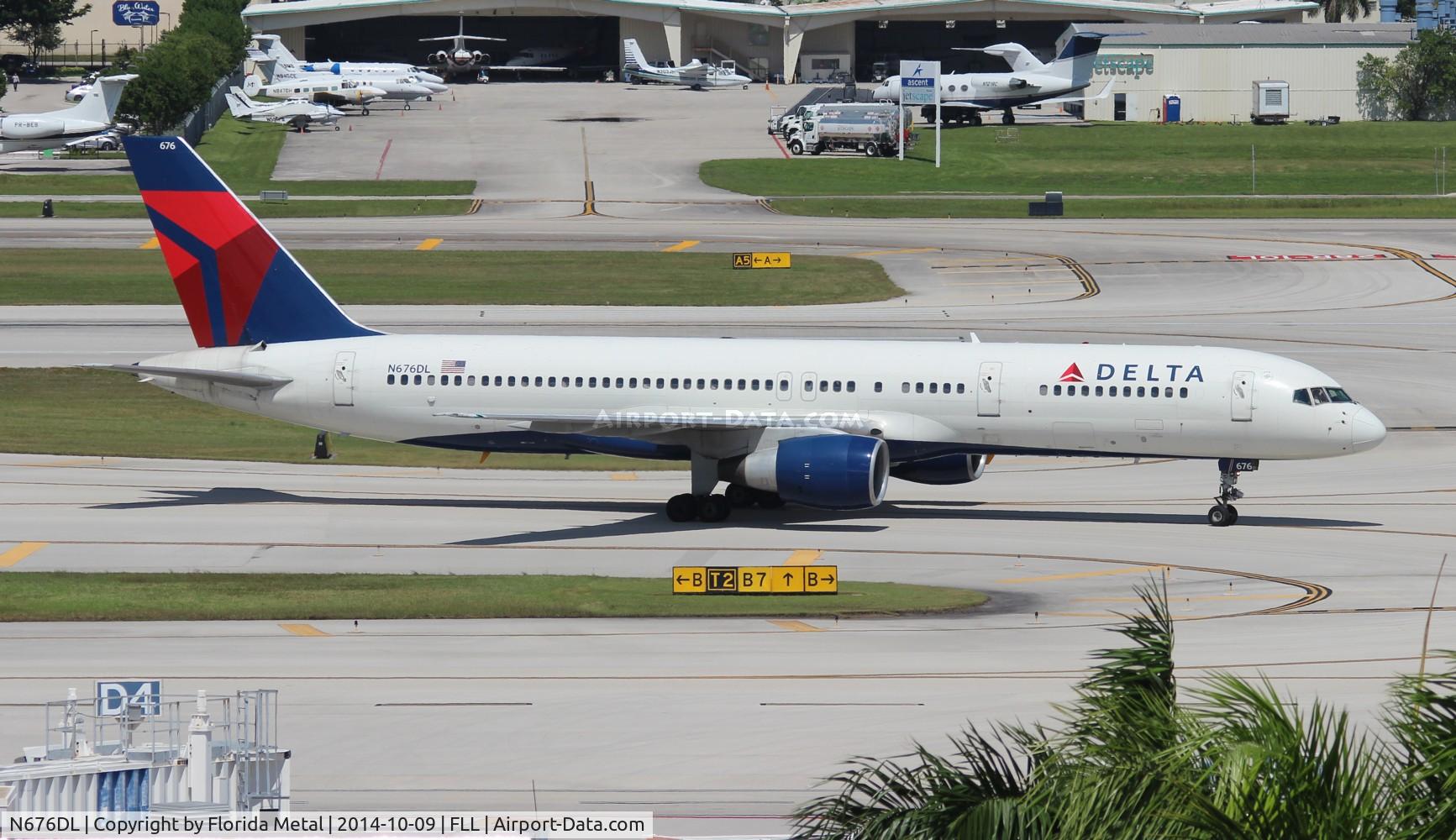 N676DL, 1992 Boeing 757-232 C/N 25981, Delta