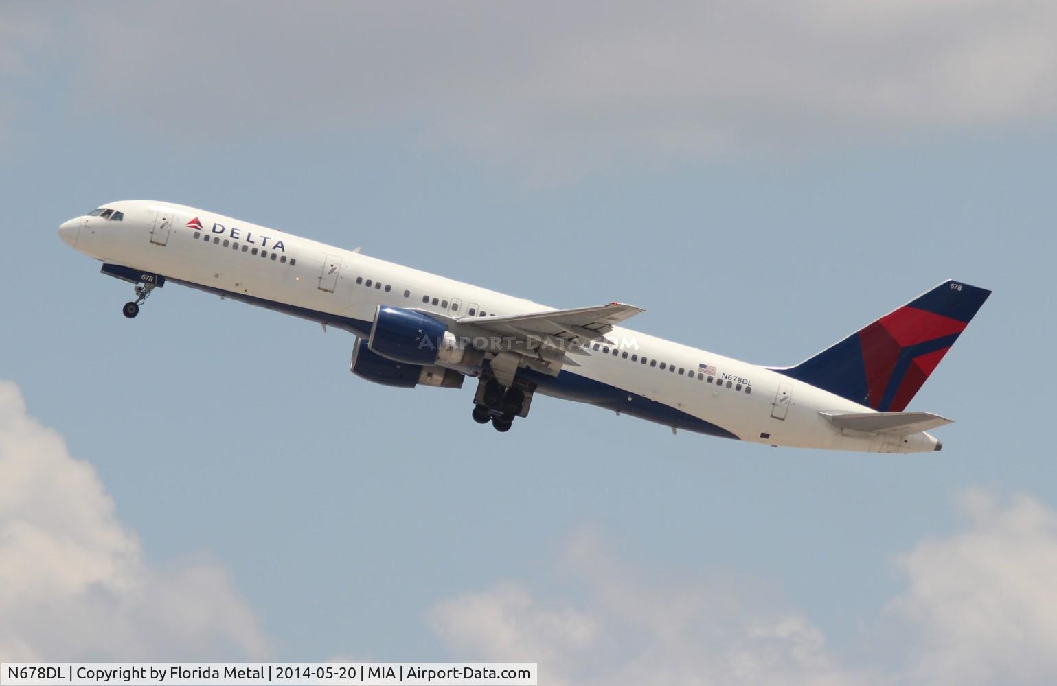 N678DL, 1998 Boeing 757-232 C/N 25983, Delta